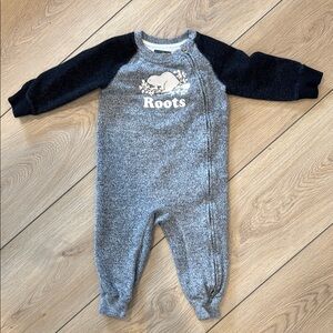 Roots Kids One Piece - Gray and Black